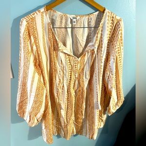 Poet style blouse with tassels